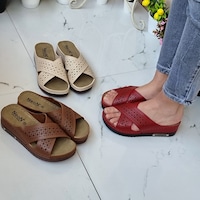 Neon Shoes Kadın Günlük Hasır Desenli Terletmeyen Anatomik Ortopedik Taban Anne Dışarı Ev Terliği 001 Neon Shoes Kadın Günlük Hasır Desenli Terletmeyen Anatomik Ortopedik Taban Anne Dışarı Ev Terliği 001