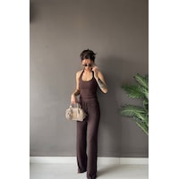 Vadon 1010 Kadın Bürümcük Dokulu Halter Yaka Crop Atlet Bol Paça Pantolon Takım Kahverengi Vadon 1010 Kadın Bürümcük Dokulu Halter Yaka Crop Atlet Bol Paça Pantolon Takım Kahverengi