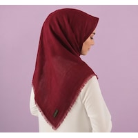 Özense Çift Flamlı Pamuklu Terletmeyen 4 Mevsim Kullanılabilir 100x100 Cm Eşarp Bordo Özense Çift Flamlı Pamuklu Terletmeyen 4 Mevsim Kullanılabilir 100x100 Cm Eşarp Bordo