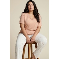 Siyah İnci Desenli Büyük Beden Battal Boy Viskon Örme Pijama Takım 26120971 Somon Siyah İnci Desenli Büyük Beden Battal Boy Viskon Örme Pijama Takım 26120971 Somon