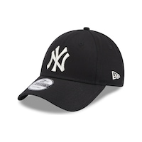 New Era Metallic Logo New York Yankees Siyah Şapka 60364306 Siyah New Era Metallic Logo New York Yankees Siyah Şapka 60364306 Siyah