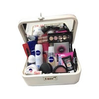 Flormar Nivea 21 Parça Şifreli Kutu Makyaj Set Flormar Nivea 21 Parça Şifreli Kutu Makyaj Set