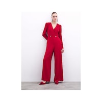 Sateen Kruvaze Süs Taşlı Krep Tulum - Kırmızı Sateen Kruvaze Süs Taşlı Krep Tulum - Kırmızı