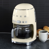 Smeg DCF02 50's Retro Style 1050 W Filtre Kahve Makinesi Smeg DCF02 50's Retro Style 1050 W Filtre Kahve Makinesi
