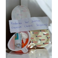 Kinder Joy İçinden Çıkan Kalpli Ciddi İlişki Yüzüğü Renk Seçenekli, Sevgiliye Özel Hediye Seti Kinder Joy İçinden Çıkan Kalpli Ciddi İlişki Yüzüğü Renk Seçenekli, Sevgiliye Özel Hediye Seti