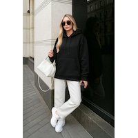 Markapia Kadın Kapüşonlu Cepli Tunik Sweatshirt SiYAH Markapia Kadın Kapüşonlu Cepli Tunik Sweatshirt SiYAH