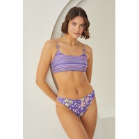 Loya Kadın Renkli Çizgi Desenli Tek Üst Bikini Çok Renkli Loya Kadın Renkli Çizgi Desenli Tek Üst Bikini Çok Renkli