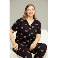 Siyah İnci Curve Büyük Beden Battal Boy Kısa Kollu Düğmeli Pamuklu Pijama Takımı Siyah Pembe Kalp