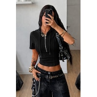 Tarz Cool Kapüşonlu Crop Tişört Fermuarlı Kısa Kollu Kadın Üst Body Siyah Tarz Cool Kapüşonlu Crop Tişört Fermuarlı Kısa Kollu Kadın Üst Body Siyah
