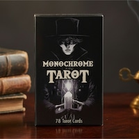 Monochrome Tarot 78 Kart İngilizce Tarot Destesi Monochrome Tarot 78 Kart İngilizce Tarot Destesi