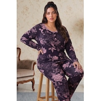 Siyah İnci Mor Desenli Düğmeli Büyük Beden Battal Boy Viskon Örme Pijama Takım 26224864 Siyah İnci Mor Desenli Düğmeli Büyük Beden Battal Boy Viskon Örme Pijama Takım 26224864