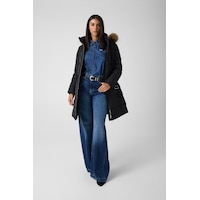 Guess Kapüşonlu Kadın Mont-w6bl57w4196 siyah Guess Kapüşonlu Kadın Mont-w6bl57w4196 siyah