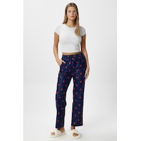 Ritnice Kadın Teddi Ultra Yumuşak Cepli Lacivert Kalp Desen Yılbaşı Pijama Altı Lacivert Ritnice Kadın Teddi Ultra Yumuşak Cepli Lacivert Kalp Desen Yılbaşı Pijama Altı Lacivert