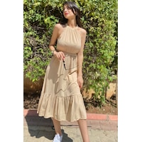 Trend Alisse Kadın Bej Halter Yaka Midi Boy Yazlık Bodrum Elbise Taş