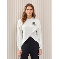 Unique Mode Minimalist Taş Detaylı Crop Kazak Siyah Unique Mode Minimalist Taş Detaylı Crop Kazak Siyah