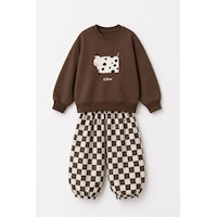 Monila Unisex Çocuk İnek Baskılı Kahverengi Sweatshirt Ve Dama Baskılı Eşofman Takım Monila Unisex Çocuk İnek Baskılı Kahverengi Sweatshirt Ve Dama Baskılı Eşofman Takım