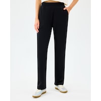 Skechers W Essential Regular Sweatpant Kadın Siyah Eşofman Altı S2610003-3817 Siyah Skechers W Essential Regular Sweatpant Kadın Siyah Eşofman Altı S2610003-3817 Siyah