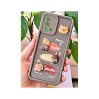 Fibaks Oppo A74 Uyumlu Kılıf Tasarımlı Desenli Kamera Korumalı Ayıcık Kahve Renkli Yumuşak Silikon Kap Fibaks Oppo A74 Uyumlu Kılıf Tasarımlı Desenli Kamera Korumalı Ayıcık Kahve Renkli Yumuşak Silikon Kap