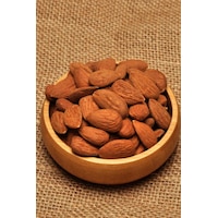 Çiğ Badem İçi Kabuksuz 1 KG Çiğ Badem İçi Kabuksuz 1 KG