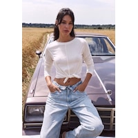 Kadın Ekru Renk W5 Asimetrik Kesim Crop Fit Tasarım Body Beyaz Kadın Ekru Renk W5 Asimetrik Kesim Crop Fit Tasarım Body Beyaz