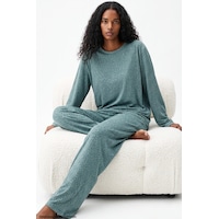 Siyah İnci Leopar Baskılı Örme Pijama Takım 8078 Yeşil Leopar Siyah İnci Leopar Baskılı Örme Pijama Takım 8078 Yeşil Leopar