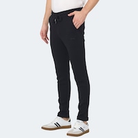 Slazenger BLAZEWAY Erkek Cepli Dar Paça Siyah Eşofman Altı Slazenger BLAZEWAY Erkek Cepli Dar Paça Siyah Eşofman Altı