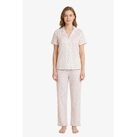 Cottonhill Beyaz Çiçek Desenli Pointel Gömlek Yaka Kadın Pijama Takımı Cottonhill Beyaz Çiçek Desenli Pointel Gömlek Yaka Kadın Pijama Takımı