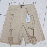 Büyük Beden Yüksek Bel Yırtık Cepli Denim Kadın Şort Bej Büyük Beden Yüksek Bel Yırtık Cepli Denim Kadın Şort Bej
