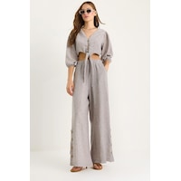 Shade Kadın Bağlama Detaylı Bluz Astarlı Paçası Düğmeli Pantolonlu Astarlı Alt-üst Takım 9266 60281046 - Gri Shade Kadın Bağlama Detaylı Bluz Astarlı Paçası Düğmeli Pantolonlu Astarlı Alt-üst Takım 9266 60281046 - Gri