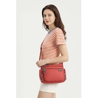 Smart Bags Kiremit Rengi Orta Boy Çok Cepli Su Geçirmez Ultra Hafif Kumaş Kadın Çapraz Çanta Smart Bags Kiremit Rengi Orta Boy Çok Cepli Su Geçirmez Ultra Hafif Kumaş Kadın Çapraz Çanta