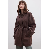 Manuka Stokholm Şal Detaylı Oversize Trençkot Kahverengi Manuka Stokholm Şal Detaylı Oversize Trençkot Kahverengi