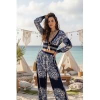 Fashion Cocktail V Yaka Hint Şal Desenli Bohem Yazlık Sahil Kadın Viskon Kollu Krop Pantolon Takım Lacivert Fashion Cocktail V Yaka Hint Şal Desenli Bohem Yazlık Sahil Kadın Viskon Kollu Krop Pantolon Takım Lacivert