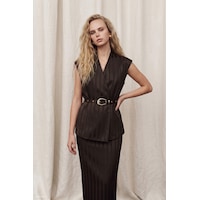 Sateen Çizgi Desenli Kemer Detaylı Yelek - Kahve-138040 Sateen Çizgi Desenli Kemer Detaylı Yelek - Kahve-138040