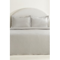 Karaca Home Breeze Soft Çift Kişilik Yatak Örtüsü Gri Gri Karaca Home Breeze Soft Çift Kişilik Yatak Örtüsü Gri Gri