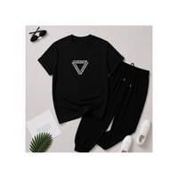 Herkesemoda Yazı Baskı Detaylı T-shirt Eşofman Takımı Siyah Herkesemoda Yazı Baskı Detaylı T-shirt Eşofman Takımı Siyah