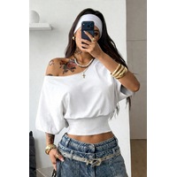 Kadın Beyaz Madon Yaka Beli Lastikli Crop Düşük Omuzlu Salaş Tişört Kadın Beyaz Madon Yaka Beli Lastikli Crop Düşük Omuzlu Salaş Tişört