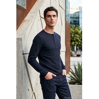 Buratti Pamuklu Regular Fit Düğmeli Bisiklet Yaka Sweat Erkek Sweat 5905852 Lacivert Buratti Pamuklu Regular Fit Düğmeli Bisiklet Yaka Sweat Erkek Sweat 5905852 Lacivert