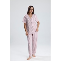 Kompedan Kadın Çizgili Önden Düğmeli Pijama Takım Mor Çzg Mor Kompedan Kadın Çizgili Önden Düğmeli Pijama Takım Mor Çzg Mor