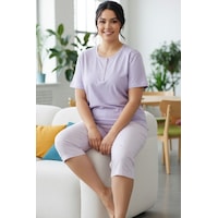 Siyah İnci Desenli Pamuklu Büyük Beden Battal Boy Örme Kapri Pijama Takım 26112855 Lila Siyah İnci Desenli Pamuklu Büyük Beden Battal Boy Örme Kapri Pijama Takım 26112855 Lila