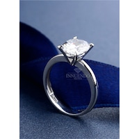925 Ayar Gümüş 10x8 Mm 4 Karat Oval Tektaş Gümüş 925 Ayar Gümüş 10x8 Mm 4 Karat Oval Tektaş Gümüş