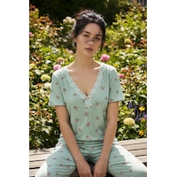Siyah İnci Dantelli Bürümcük-krınkıl Kısa Kollu Pijama Takım 26120727 Yeşil Siyah İnci Dantelli Bürümcük-krınkıl Kısa Kollu Pijama Takım 26120727 Yeşil