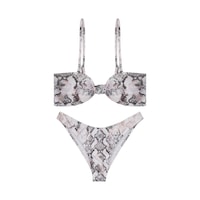 Kaplı Kesim Düğüm Detaylı Ayarlanabilir Askılı Bikini Takım Desenli Kaplı Kesim Düğüm Detaylı Ayarlanabilir Askılı Bikini Takım Desenli