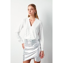 Sateen Parlak Puantiye Desenli Bluz - Ekru