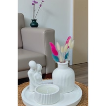 Dekoratif Beton Tepsi, Sarılan Sevgili Biblosu, Pampas Vazo Ve Kokulu Mum Bitkiler Dahil Değildir Beyaz