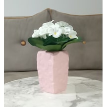 Vazoda Beyaz Yapay Çiçek Dekoratif Çiçekli Pembe Vazo Dahil 7 x 7 x 17 CM