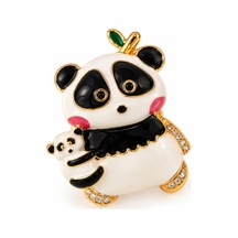 Panda Figürlü Broş Gold Renkli, Siyah Beyaz Mine Detaylı, Kristal Taşlı Şık Kadın Broş Beyaz - 923291880 Beyaz
