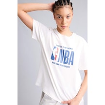 Defacto Nba Wordmark Relax Fıt Kısa Kollu Tişört G0714ax26sper105 Ekru-er105