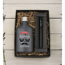 Bk Gift Kişiye Özel İsimli Baba Temalı Antrasit Tasarım Cam Şişede Kolonya 200 Ml & Siyah Metal Roller Kalem Hediye Seti-7, Babaya Hediye, Babalar Gün