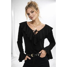 Kadın V Yaka Fırfır Detaylı Uzun Kollu Crop Trend Bluz 979 Siyah Kadın V Yaka Fırfır Detaylı Uzun Kollu Crop Trend Bluz 979 Siyah