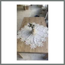 Bezos Masa Üzerine Runner, Sehpa Örtüsü Fransız Dantel Detaylı Kare 88x 88 Cm Kayla Kreme Gold Mmbz Altın